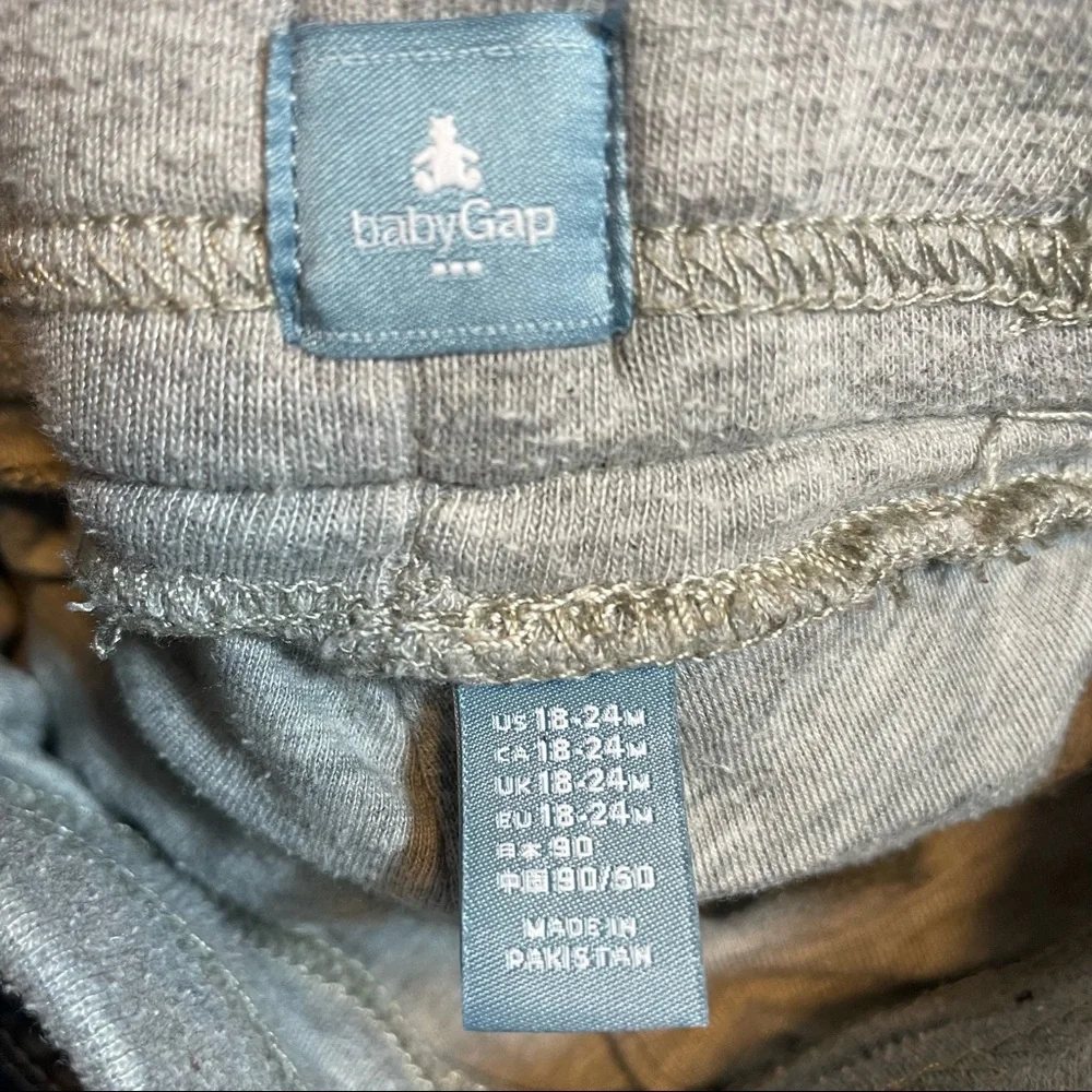 GAP baby lined